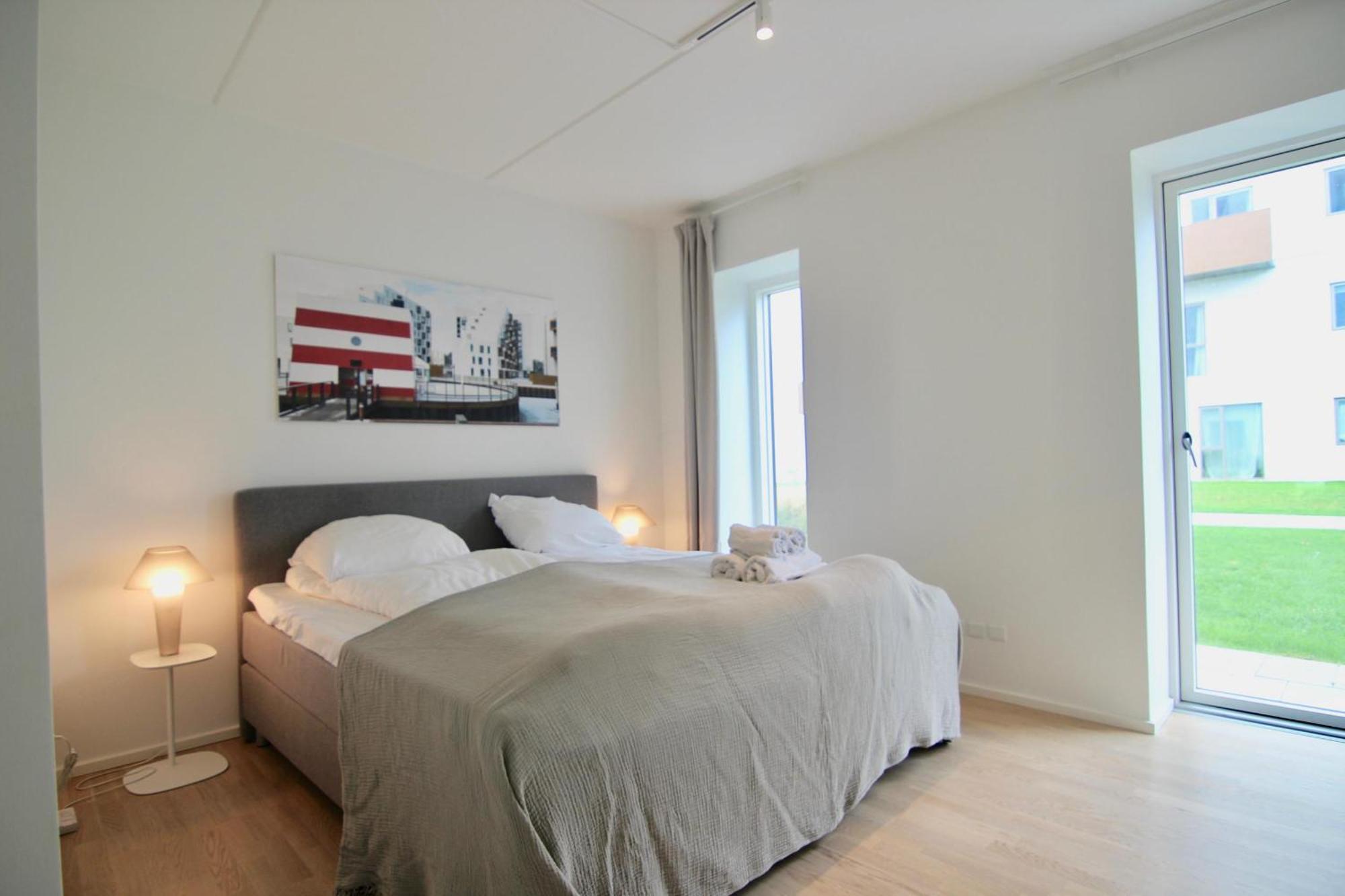 Large 2-bed In Harbour